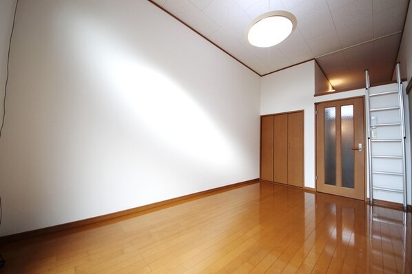 メインシティガーデン アイリスファームの物件内観写真